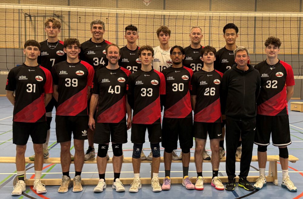 v.l.oben: Lukas Culek, Christian Alexander (Sascha) Keller, Mathieu Steinbach, Manuel Seidl, Sebastian Langolf, Ken Tran | v.l.unten: Christian Cantoro, Roman Zulauf, Bastian Bugla, Jacopo Castegini, Muhammad Subtain, Mateja Skrbic, Florian Steinbach (Trainer), Julius Waßmuth | Es fehlen: Isaiah Billard, Tobias Vogel